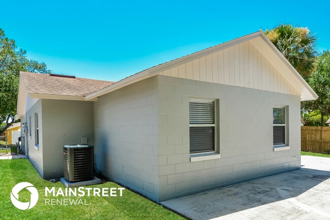 Building Photo - 2942 Willow Bend Blvd