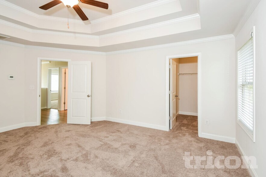 Building Photo - 584 Ireland Ln
