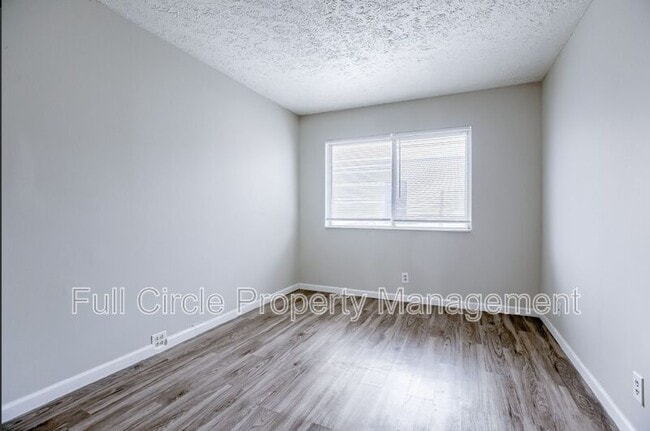 Building Photo - 1218 E St