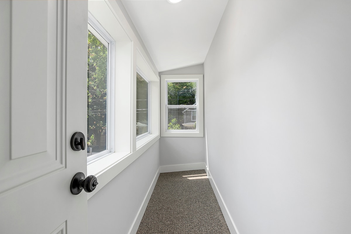 Building Photo - 751 Veto St NW