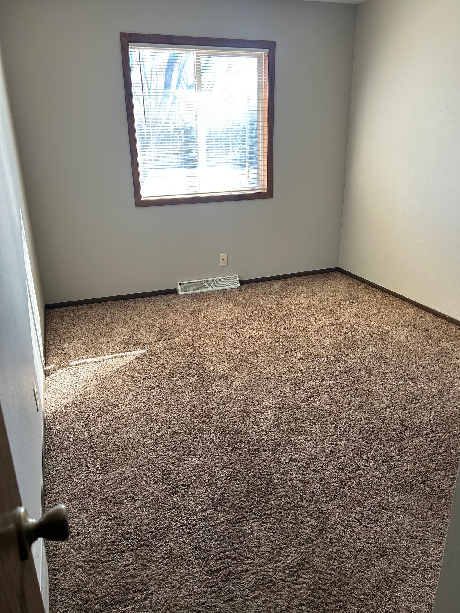 Building Photo - 3325 Kimball Rd