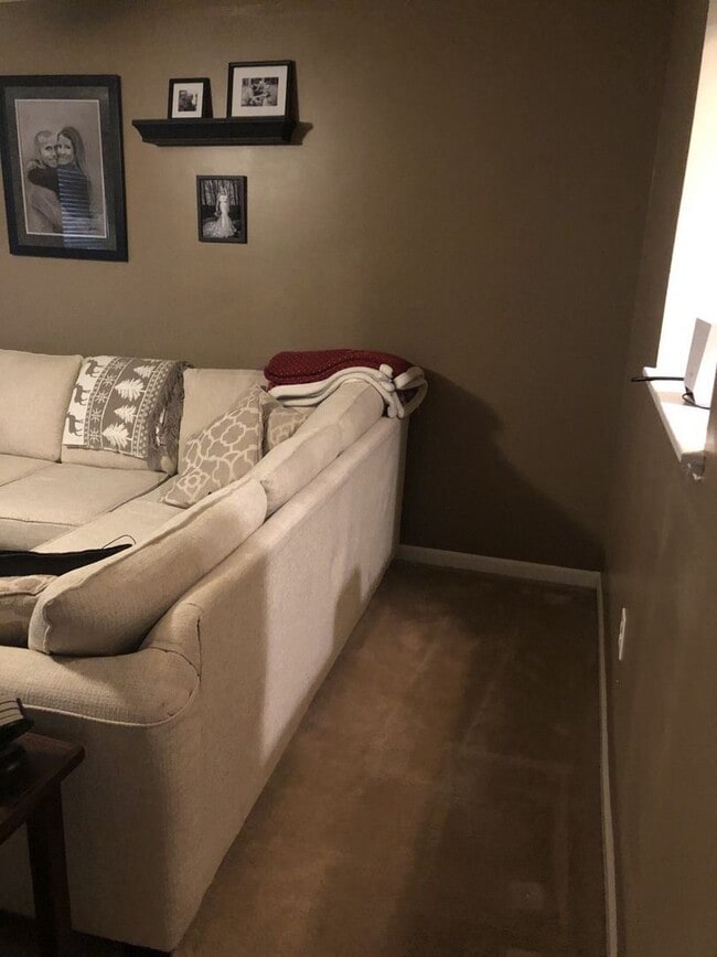 Building Photo - 3 br, 2.5 bath House - 211 Summerfield Drive