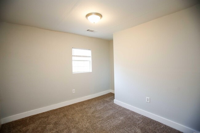 Building Photo - 514 Pollock St