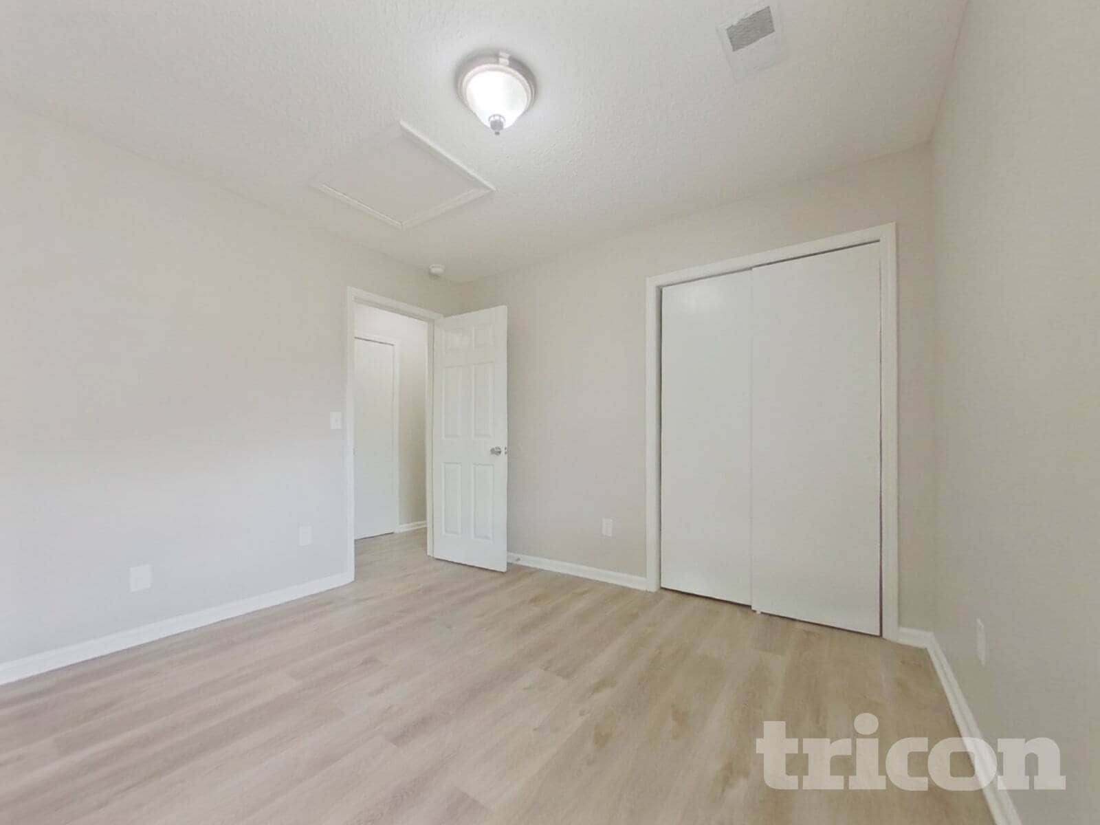 Building Photo - 3 Glen Knoll Ct