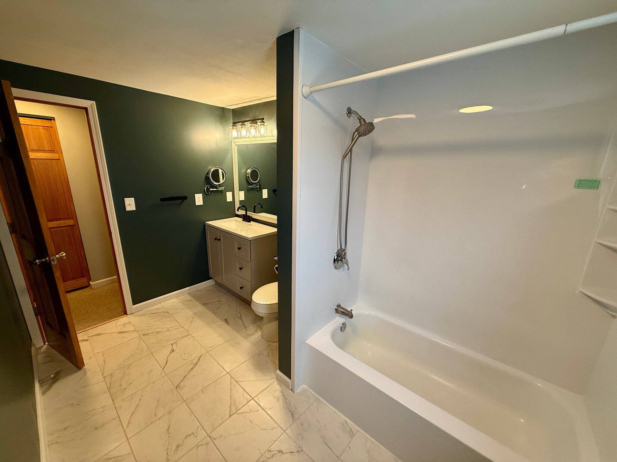 Building Photo - 5524 Taormina Dr