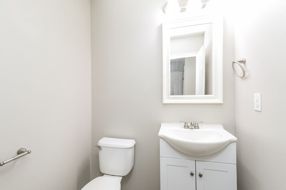 Building Photo - 2836 Westbury Ct