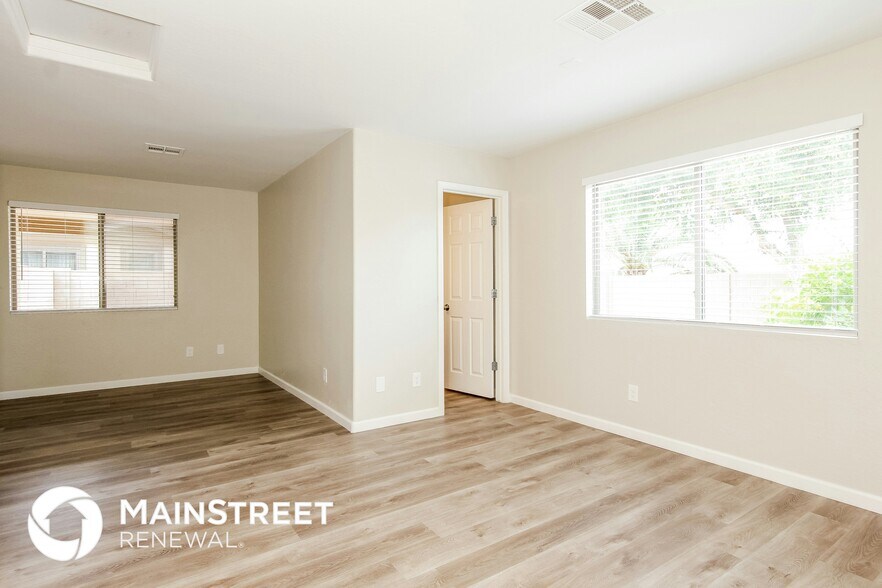 Building Photo - 2506 W Cool Water Way