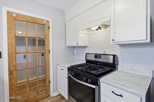 Building Photo - 936 Jenkins St