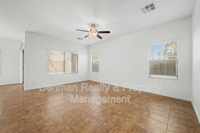Building Photo - 2048 W Monte Cristo Ave