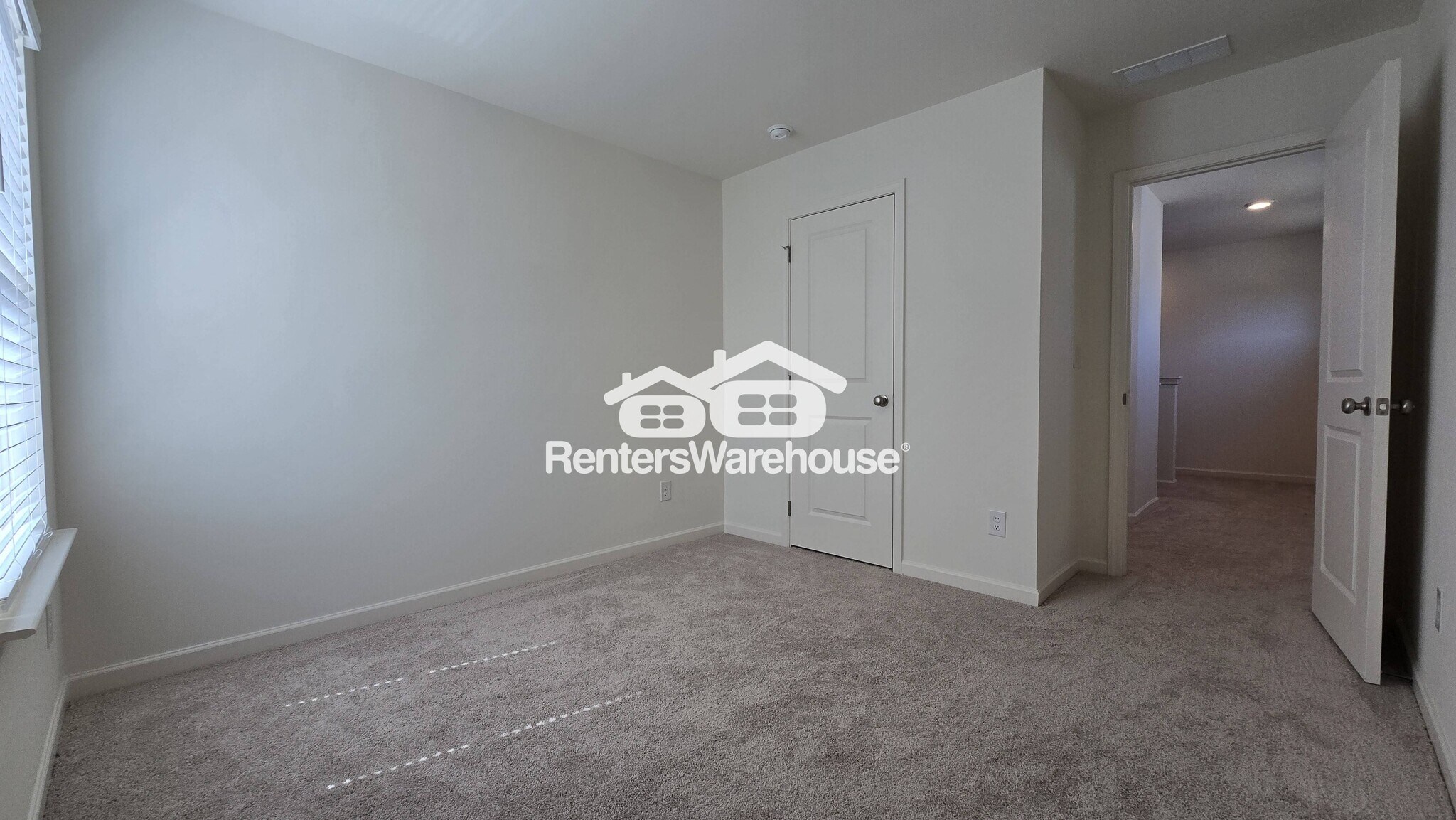 Building Photo - 1585 Salem Dr