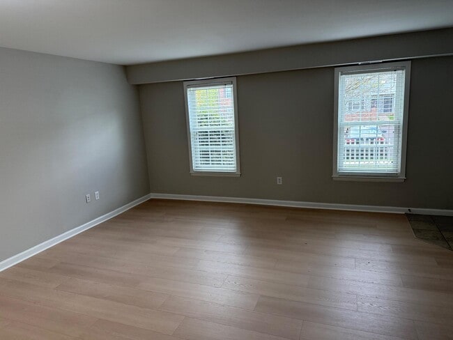 Building Photo - 1203 Crosshill Ct