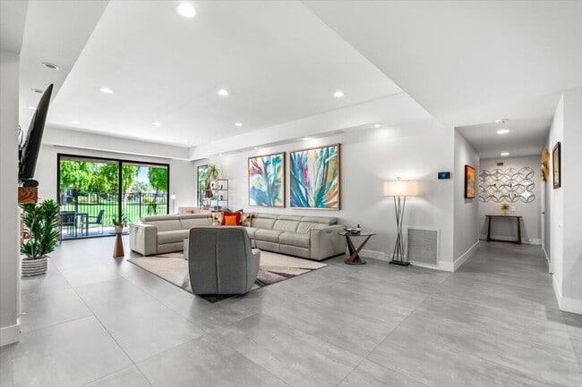 Building Photo - 59 Cornell Dr