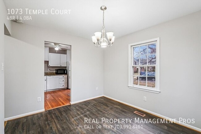 Building Photo - 1073 Temple Ct