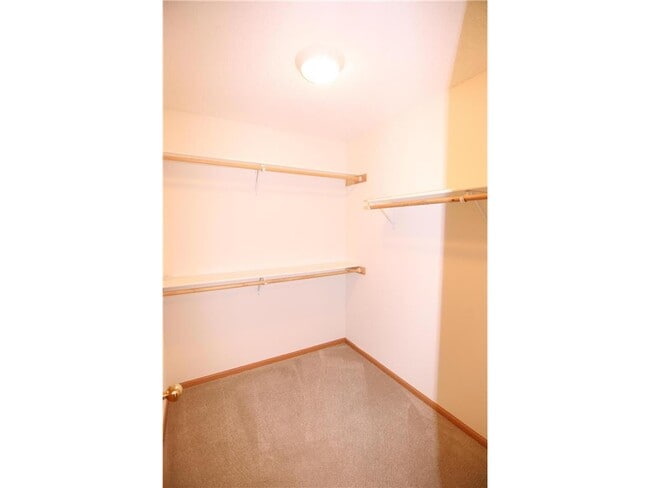 Building Photo - 9476 Talon Ct