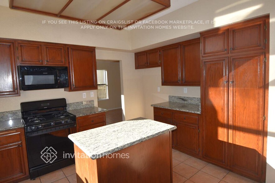 Building Photo - 10334 Tributary Dr