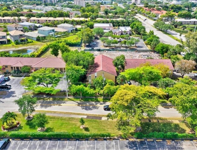 Building Photo - 9270 NW 40th St