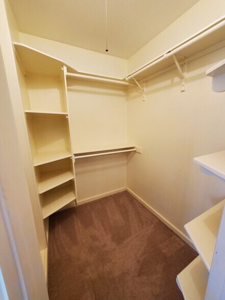 Building Photo - 11922 Tobler Trl