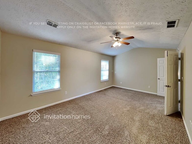 Building Photo - 1055 Crabapple Lake Cir