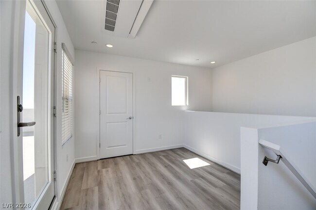 Building Photo - 1550 Stone Perch St