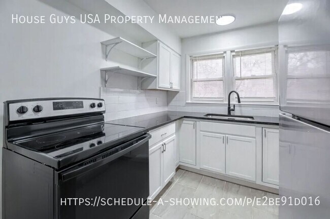 Building Photo - 11409 E 31st St S