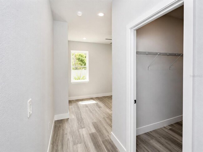 Building Photo - 3 Whelan Pl