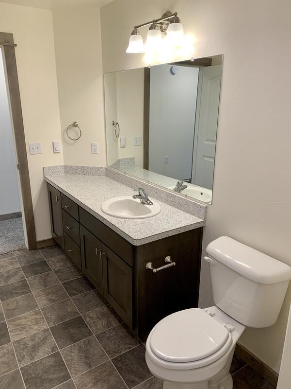 Building Photo - 820 Gibbon St