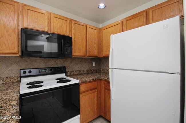 Building Photo - 500 N Gila Springs Blvd