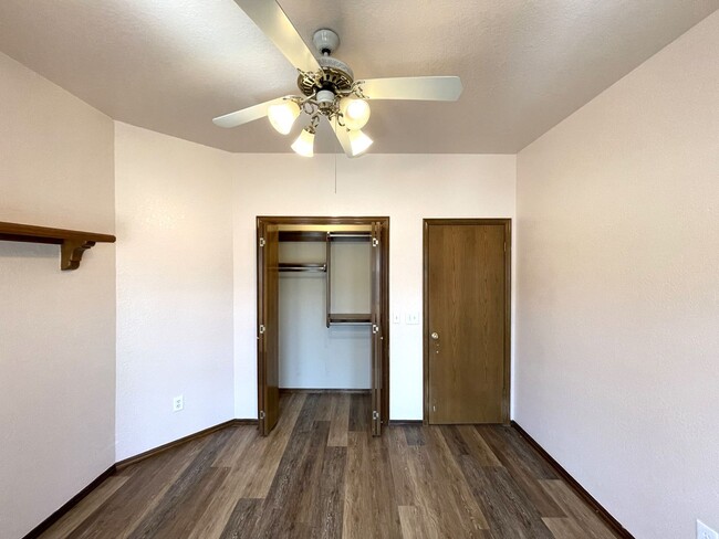 Building Photo - 12409 Hastings Rd