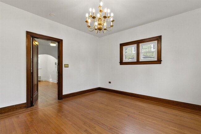 Building Photo - 53 Sherwood Ave