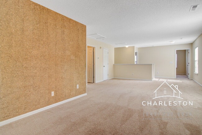 Building Photo - 5135 Ballantine Dr