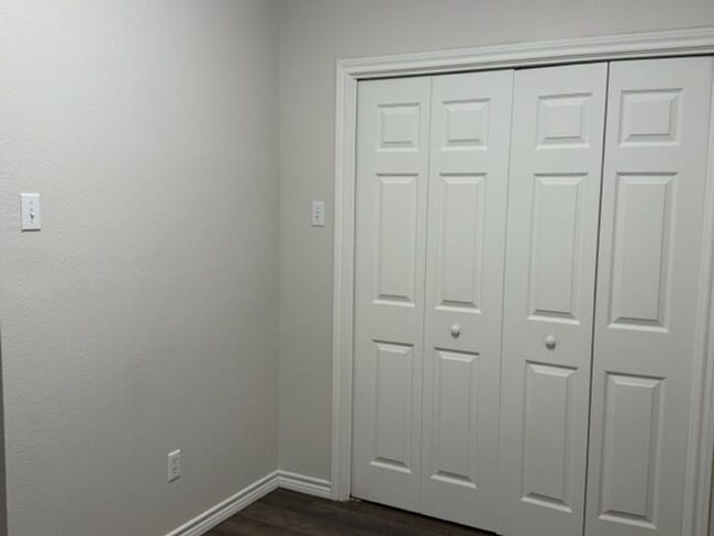 Building Photo - 1401 Bagby Ave