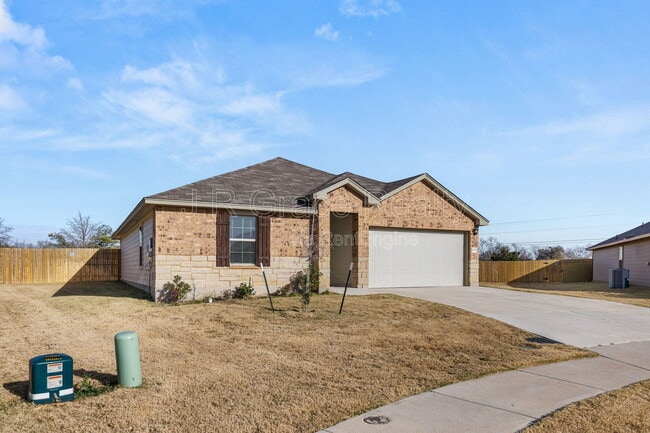 Building Photo - 6905 Guadalupe Rd