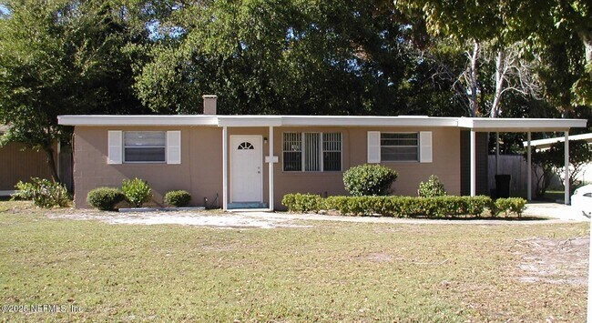 Primary Photo - 2500 Congaree Dr W