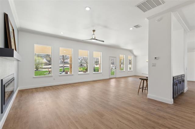 Building Photo - 9913 Hanford Dr