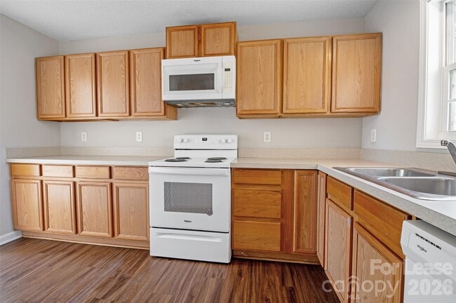 Building Photo - 118 Steam Engine Dr