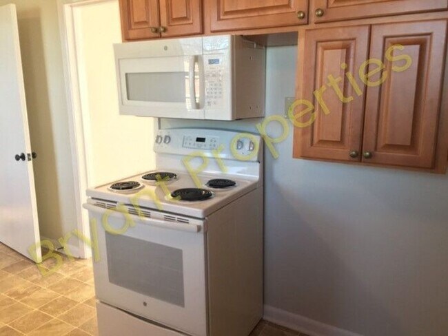Building Photo - East Nashville - 3-Bedroom 1 Bath