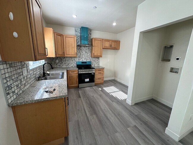 Building Photo - 115 W 86th Pl