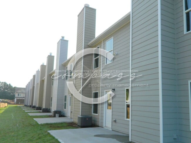 Building Photo - 119 Squarewood Ln NW