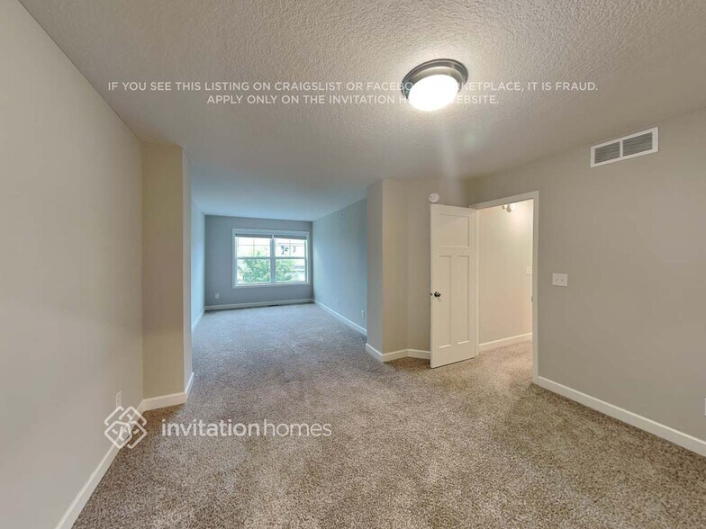 Building Photo - 1264 142nd St E