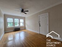 Building Photo - 4107 N Sacramento Ave