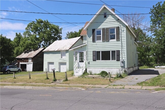 Building Photo - 318 W Hoard St