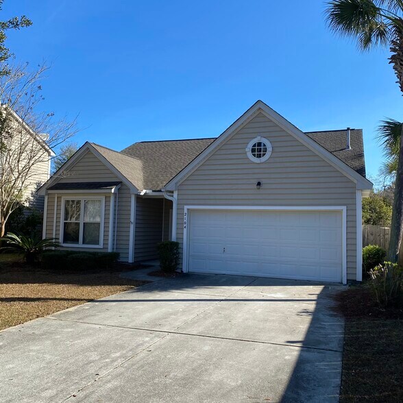 Building Photo - 2104 Baldwin Park Dr