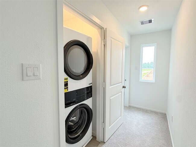 Building Photo - 17135 Saxophone Ln