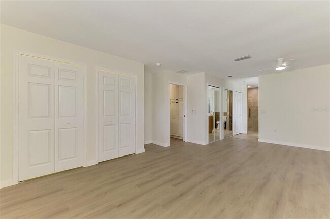 Building Photo - 2340 Palmetto St