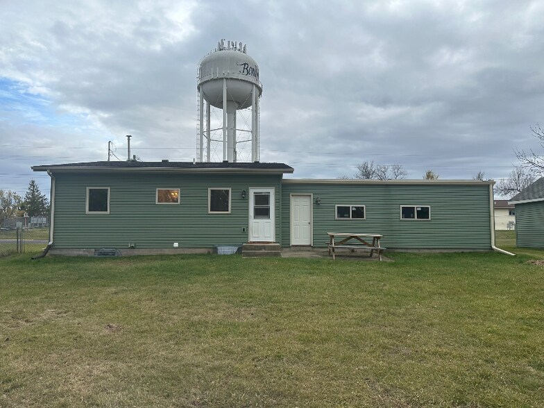 Building Photo - 1009 15th St NW