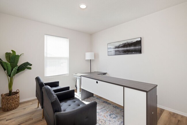 Building Photo - Newly built 3 bedroom duplex-Westbury Gardens!