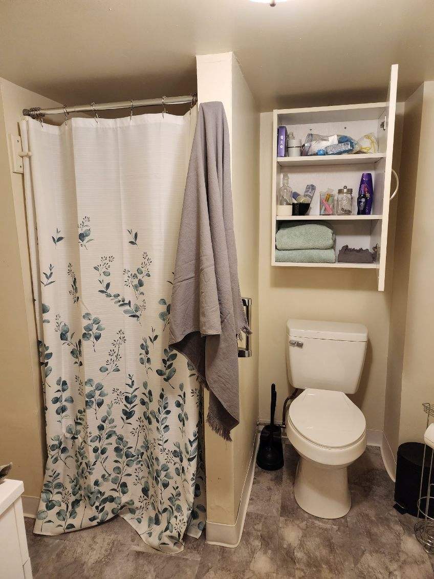 Basement bathroom - 724 N 19th St