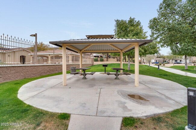 Building Photo - 11875 W Lone Tree Trail