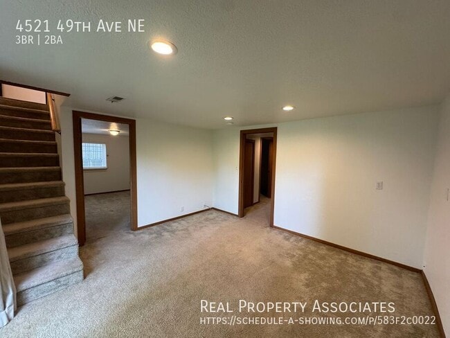 Building Photo - 4521 49th Ave NE