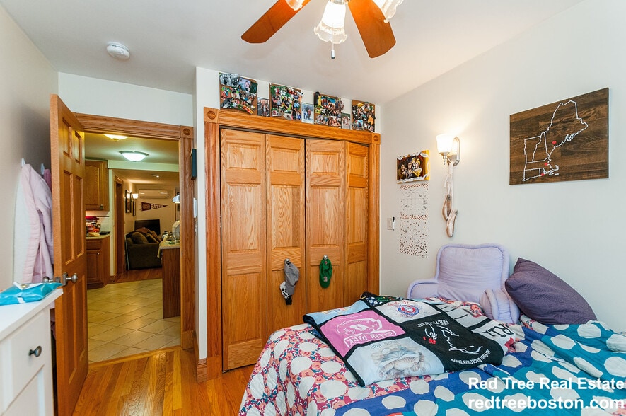 Building Photo - 39 Charles St